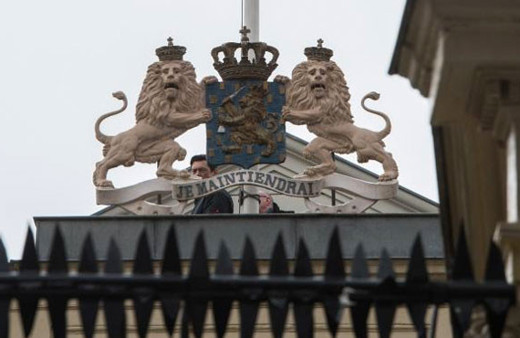 Hollanda Başkonsolosluğu çatısında inceleme