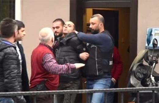 Onur Özbizerdik polis ekiplerine böyle direndi!