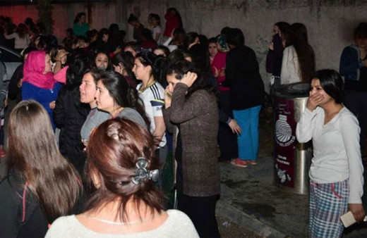 Kız öğrenci yurdundan yangın paniği!