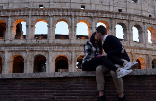 Avrupa'da eşlerini en çok bakın kimler aldatıyor!