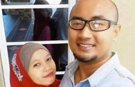 Küçük kızın arkasına bakın bu selfie olay oldu