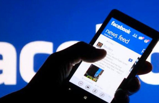 Genç kız tuvalette polise ihbarda bulundu