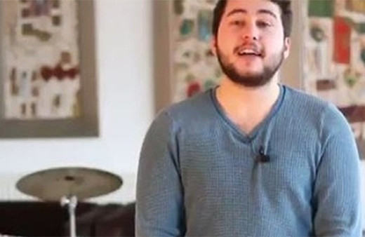 İslam'a küfretti; 'Hayır' videosundan tutuklandığını iddia ediyor!