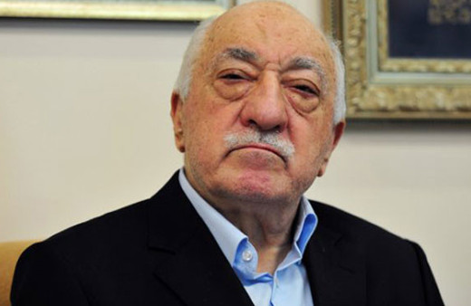 Büyük patron kim Gülen'den eşine sürpriz hediye!