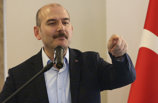 Süleyman Soylu sert çıktı: Orada it gibi havlayacağına...
