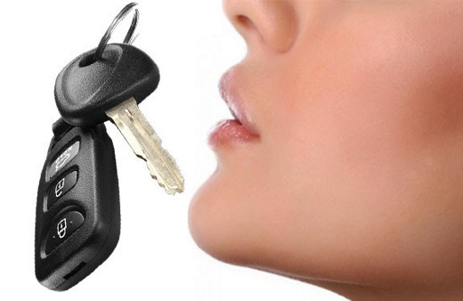 Araba anahtarınızı alın çene altına koyun bakın neler olacak!