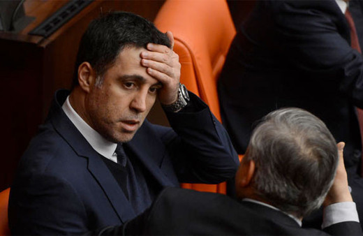 Hakan Şükür alt yazıyı görünce beddua yağdırdı!