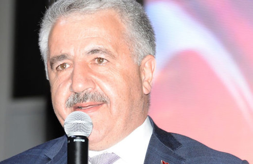 Bakan Arslan'dan İngiltere'nin yasağı için flaş açıklama