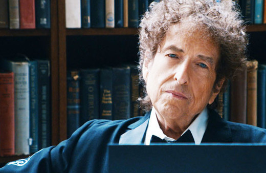 Bob Dylan yılan hikayesine dönen Nobel'ini sonunda alacak
