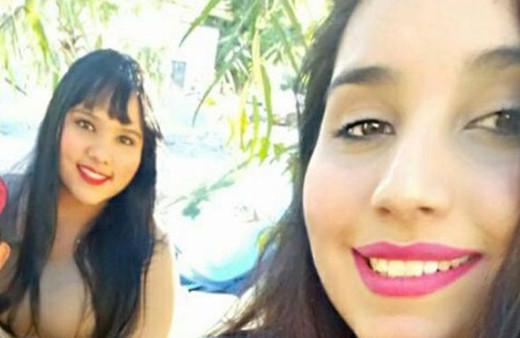 Selfie çekerken uçağın kanadına takıldılar! Korkunç ölüm