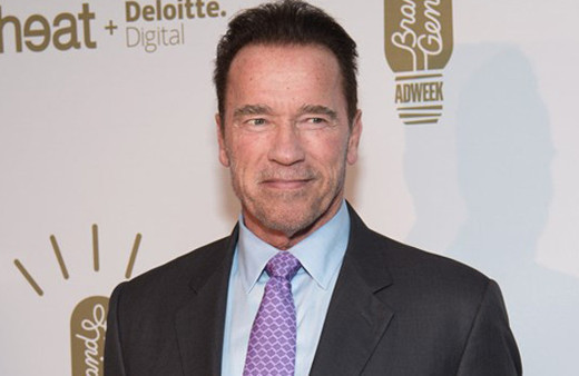 Schwarzenegger: Trump bana aşık!