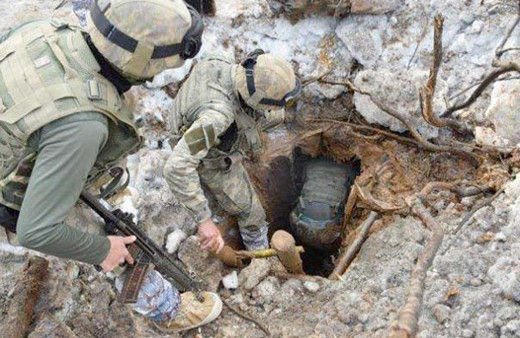 PKK'nın 4 odalı mağarasından çıkanlara bakın