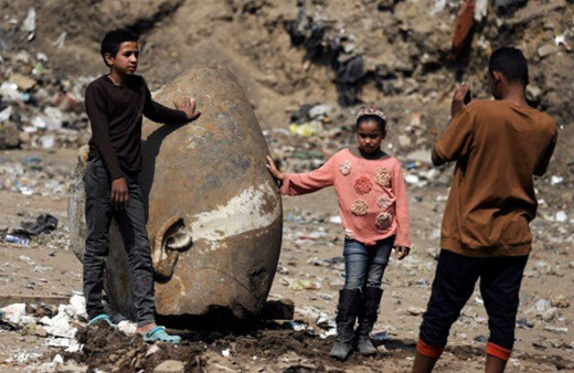 Kahire'de 3300 yıllık heykeller bulundu