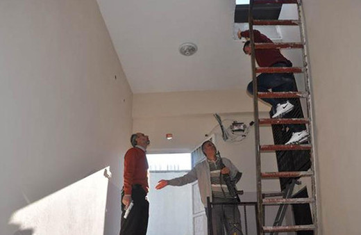 Adıyaman'da evine silahla giden korucu polisi harekete geçirdi