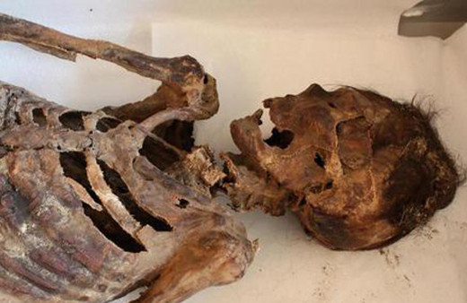 Mumyanın mezarından çıkanlar şok etti