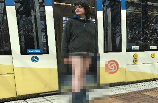 Çıplak kadın ülkeyi karıştırdı