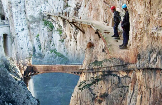 Ölüme meydan okuyorlar akıl alır gibi değil!