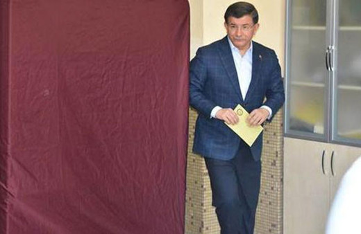 Ahmet Davutoğlu oyunu kullandı ilk açıklaması