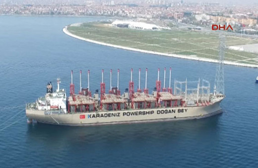İstanbul'un elektriğine denizden destek