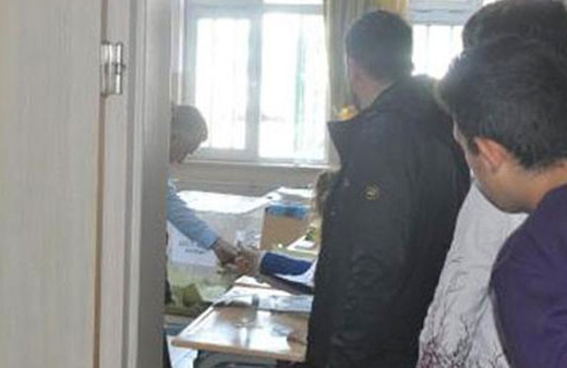 Kullandığı oyun fotoğrafını çekti sinirlenince polise kafa attı!