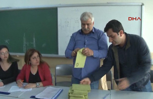 Sandıklarda oy sayım işlemi başladı