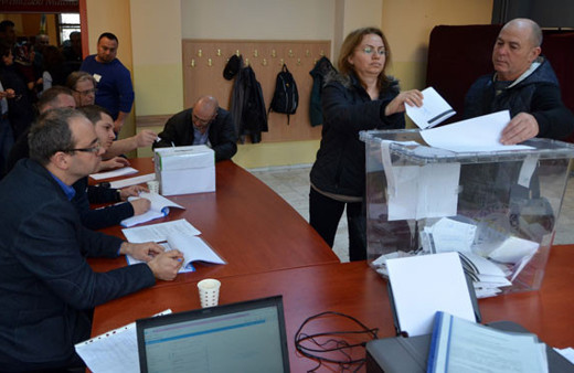 Referandum rekoru o ilçe yüzde 97.2 oyla 'evet' dedi 