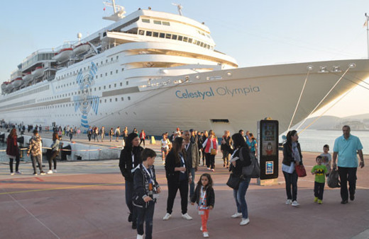 Celestyal Olympia Kuşadası'na ulaştı