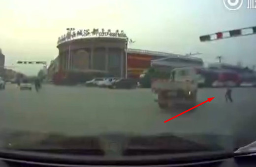 Böyle intihar görülmedi! +18