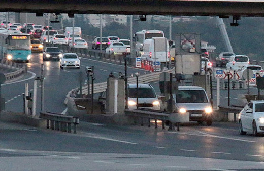 İstanbul'da köprü çilesine dikkat! Gişe işi uzun sürecek
