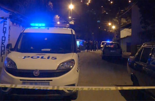 Abisinin karısıyla gönül ilişkisini duyunca