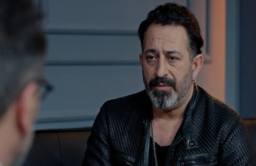 Cem Yılmaz o dizide rol aldı sosyal medya yıkıldı