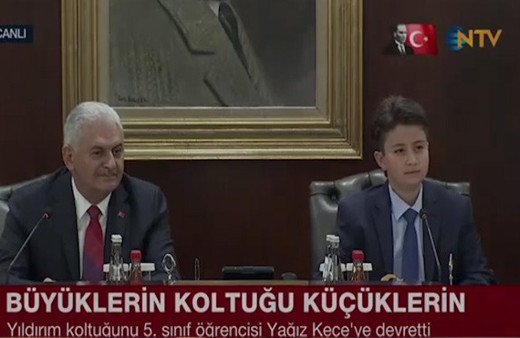 Küçük Başbakan'a ezber bozan sorular fena terledi!