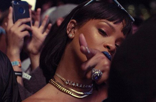 Bu sefer hayranlarını kızdırdı