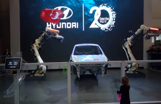 Mehter Marşı çalan robotlar hayrete düşürdü