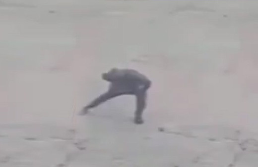 Hırsızlık yapmadan önce ısınma hareketleri yaptı