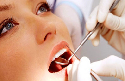 Diş çektirmeye gitti şimdi yüzünün yarısı yok!