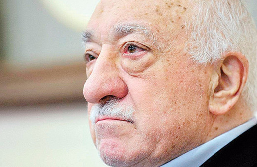 FETÖ'nün 'mahrem' arşivi deşifre oldu binlerce isim var!