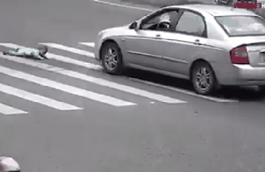 İki farklı bebek aynı kader