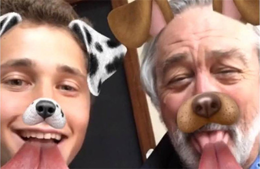 Dünyaca ünlü yıldız Snapchat'te köpek oldu!