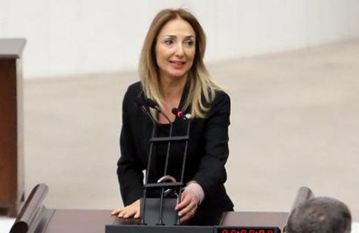 Bir referandum anketi sonucu da Nazlıaka'dan