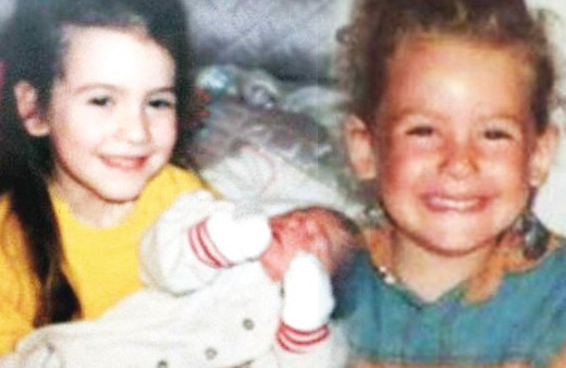 Fotoğraftaki küçük kızı tanıdınız mı? Çok ünlü biri o!