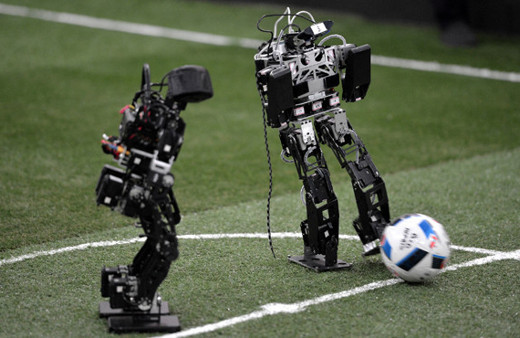 Robotlar görücüye çıktı Türkiye'yi YTÜ temsil ediyor