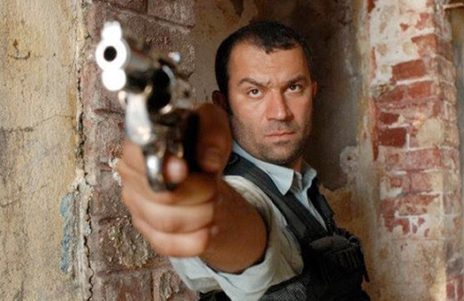 Mesut komiser Arka Sokaklar'dan çıktı mı?