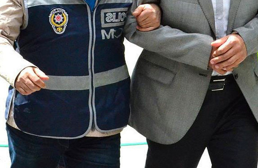 Ticaret odasına FETÖ operasyonu başkan ve yöneticiler gözaltında