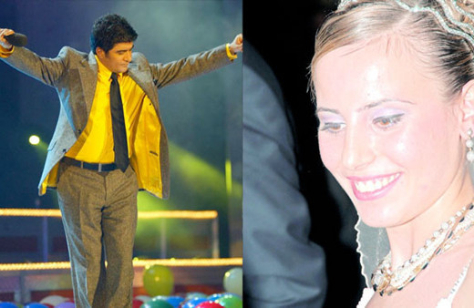 İbrahim Erkal'in albümündeki eşi Filiz ve çocuklarıyla çok özel...