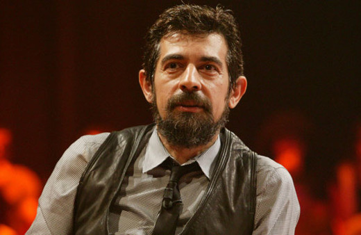 Okan Bayülgen'in başına talih kuşu kondu