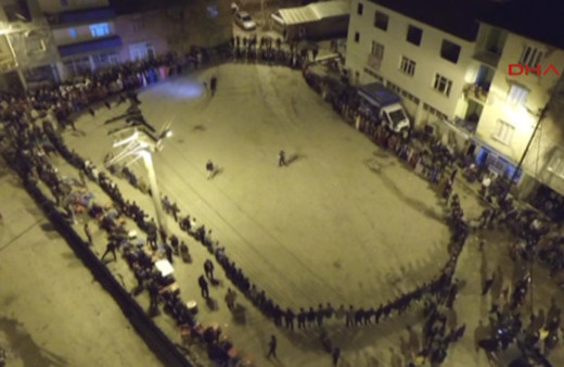 Kato Dağı zirvesinde operasyon, eteğinde aşiret düğünü