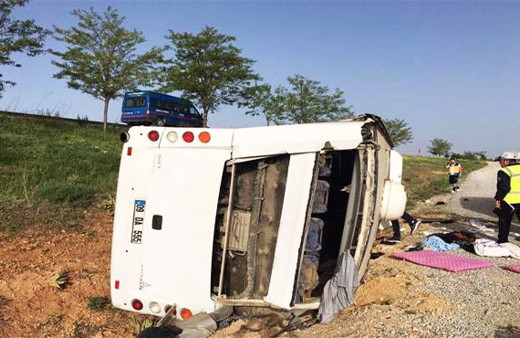 Konya'da otobüs devrildi! Bir facia daha mı?