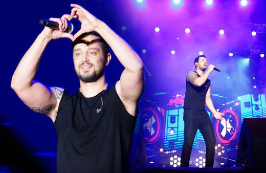 Murat Boz söyledi söylettirdi herkesi büyüledi!