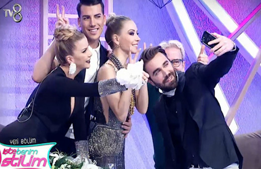 Kemal Doğulu yeni şarkısı 'Selfie' ile sahnede!